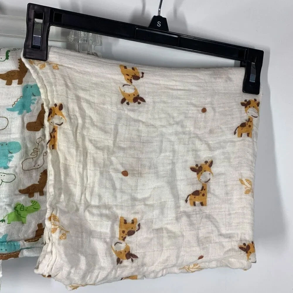 Upsimples Swaddle Blankets - set of 2 sizes 43x48